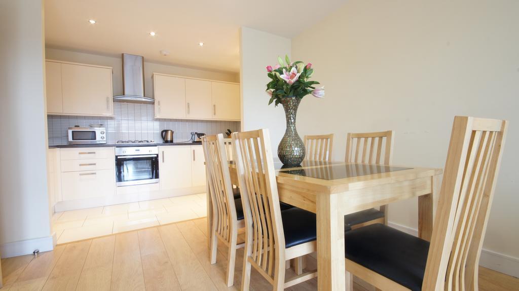 Lodge Drive Serviced Apartments Enfield Exterior foto